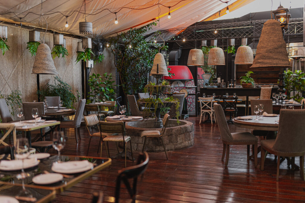 Salón abierto para eventos y celebraciones en Santiago